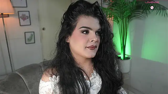 artechloe online show from 10-15-25, 11:49