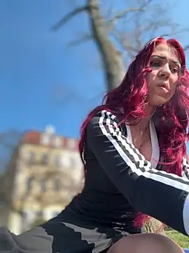 Pia July  online show from 03-07-26, 12:24