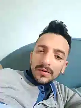 Snapshot of Lore93s chatting on 12-27-24, 10:01 Lore93s online show from 12-27-24, 10:01