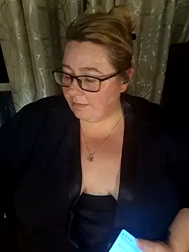 Iceprincess2bad4u online show from 03-10-26, 06:13