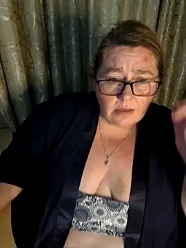 Iceprincess2bad4u online show from 05-21-26, 07:21