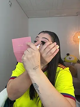 YummyAnna  online show from 01-07-26, 07:38