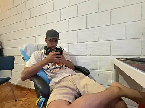 Max TheHorseDick online show from 01-15-26, 01:32