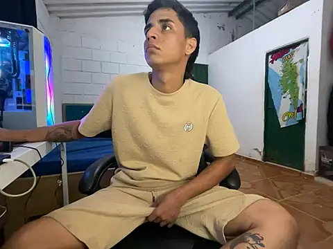 Max TheHorseDick online show from 04-14-26, 03:45