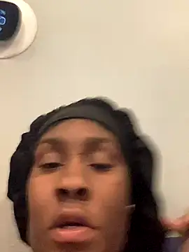 Snapshot of Foreignthababyy chatting on 09-18-25, 10:39 Foreignthababyy online show from 09-18-25, 10:39