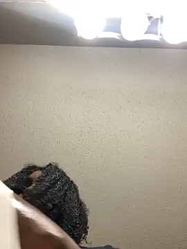 Snapshot of Foreignthababyy chatting on 11-18-25, 03:16 Foreignthababyy online show from 11-18-25, 03:16