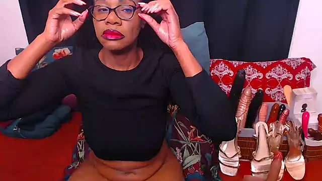 Snapshot of sexybootylicious chatting on 06-12-26, 06:23 sexybootylicious online show from 06-12-26, 06:23