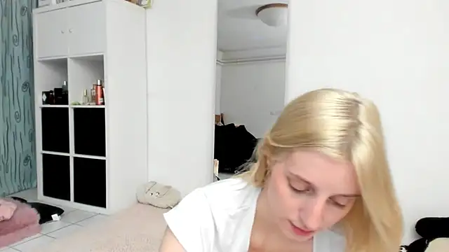 KenzieDawton online show from 03-21-26, 06:44