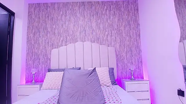 raven lilith  online show from 03-20-26, 03:22