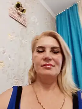 Snapshot of JennyOMay chatting on 06-14-26, 03:41 JennyOMay online show from 06-14-26, 03:41