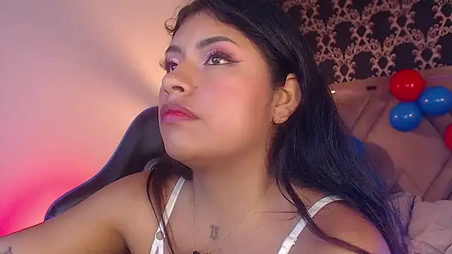 Snapshot of ChantalPetit chatting on 07-04-26, 02:12 ChantalPetit online show from 07-04-26, 02:12