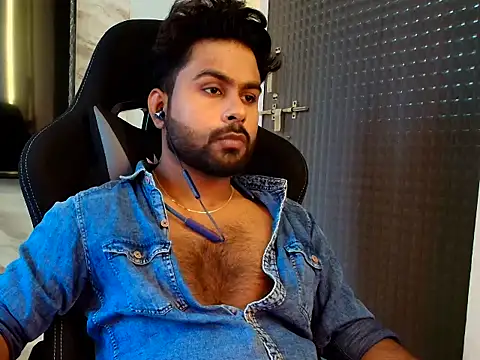 Snapshot of SHENOY3 chatting on 06-11-26, 10:46 SHENOY3 online show from 06-11-26, 10:46