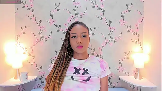 Snapshot of EmmySweett chatting on 03-09-26, 08:13 EmmySweett online show from 03-09-26, 08:13