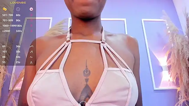 Snapshot of EmmySweett chatting on 03-31-26, 08:20 EmmySweett online show from 03-31-26, 08:20