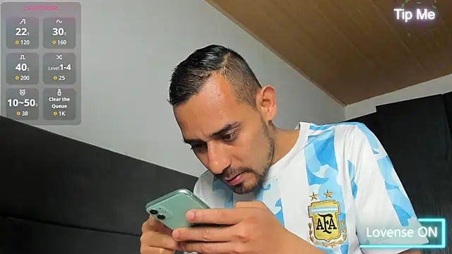 Snapshot of jhonyalzate2 chatting on 07-19-26, 04:16 jhonyalzate2 online show from 07-19-26, 04:16