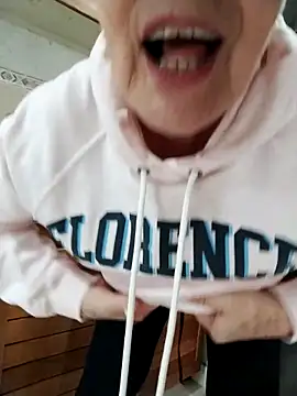 Snapshot of Vicky_Rosse chatting on 03-05-26, 07:43 Vicky Rosse online show from 03-05-26, 07:43