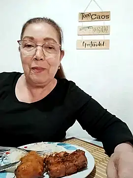 Snapshot of Vicky_Rosse chatting on 04-06-26, 07:37 Vicky Rosse online show from 04-06-26, 07:37