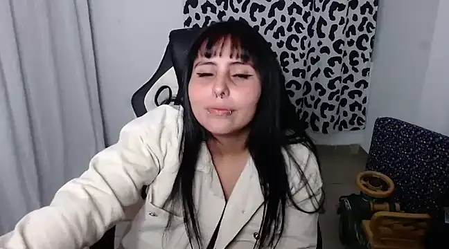 valeska69col online show from 01-01-25, 05:43