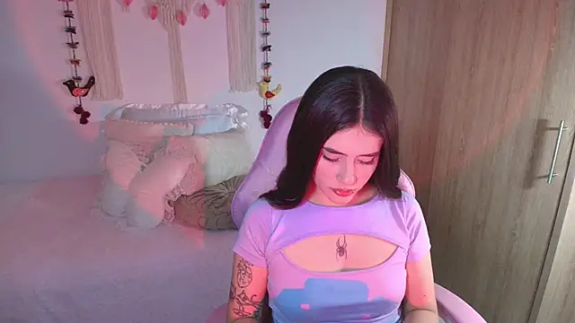 Snapshot of iriswest_ chatting on 03-03-26, 01:45 iriswest online show from 03-03-26, 01:45