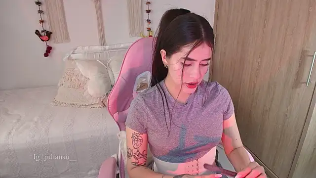 Snapshot of iriswest_ chatting on 03-14-26, 10:48 iriswest online show from 03-14-26, 10:48