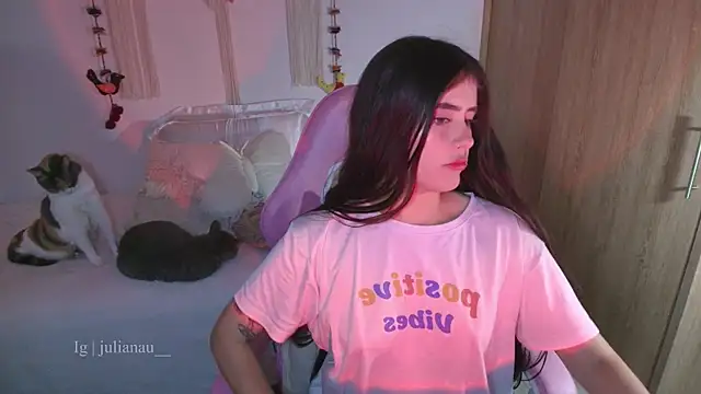 Snapshot of iriswest_ chatting on 03-16-26, 12:27 iriswest online show from 03-16-26, 12:27