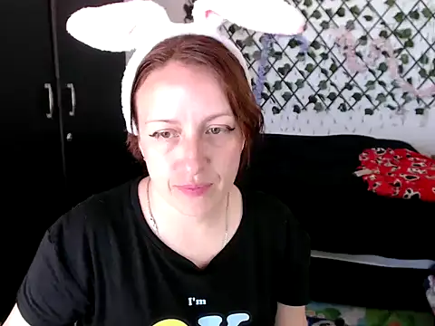 kittykalor09 online show from 04-05-26, 04:37