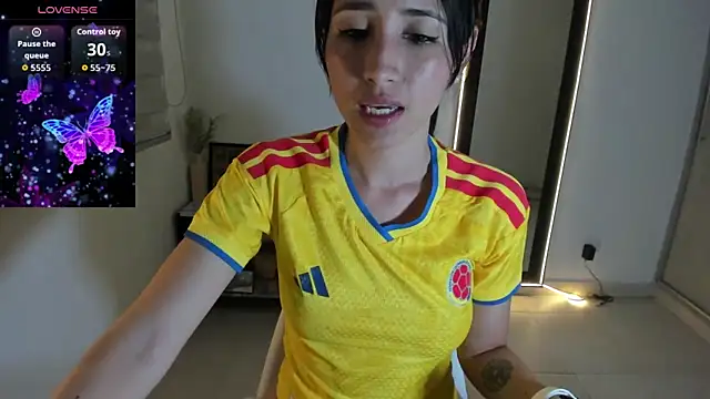  arianna hot22 online show from 06-18-26, 01:39
