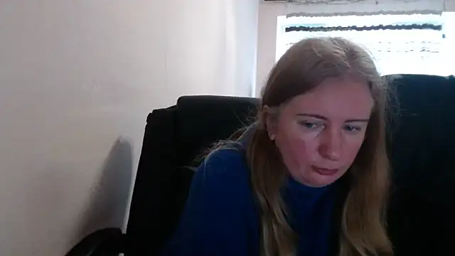 PeterAndJen online show from 01-10-26, 08:05