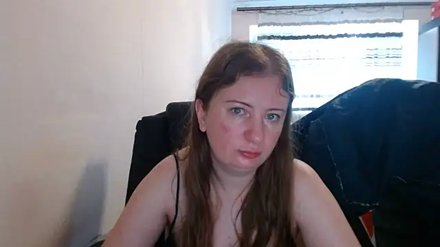 PeterAndJen online show from 07-15-26, 05:23