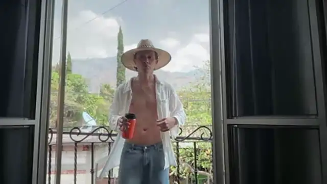 Snapshot of mcklister_kinky_feets chatting on 03-09-26, 06:12 mcklister kinky feets online show from 03-09-26, 06:12