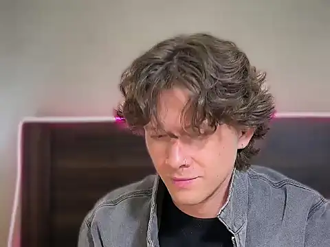 Snapshot of mcklister_kinky_feets chatting on 03-14-26, 05:24 mcklister kinky feets online show from 03-14-26, 05:24