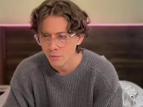 Snapshot of mcklister_kinky_feets chatting on 03-15-26, 08:48 mcklister kinky feets online show from 03-15-26, 08:48