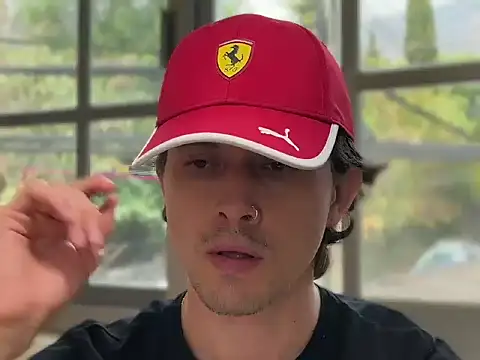 Snapshot of mcklister_kinky_feets chatting on 03-18-26, 07:28 mcklister kinky feets online show from 03-18-26, 07:28