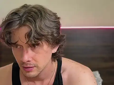 Snapshot of mcklister_kinky_feets chatting on 03-21-26, 01:43 mcklister kinky feets online show from 03-21-26, 01:43