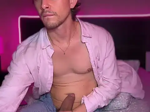 Snapshot of mcklister_kinky_feets chatting on 03-25-26, 12:33 mcklister kinky feets online show from 03-25-26, 12:33