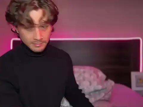 Snapshot of mcklister_kinky_feets chatting on 03-26-26, 12:44 mcklister kinky feets online show from 03-26-26, 12:44