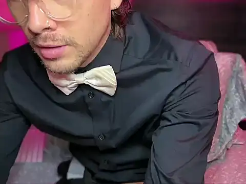 Snapshot of mcklister_kinky_feets chatting on 03-27-26, 03:56 mcklister kinky feets online show from 03-27-26, 03:56