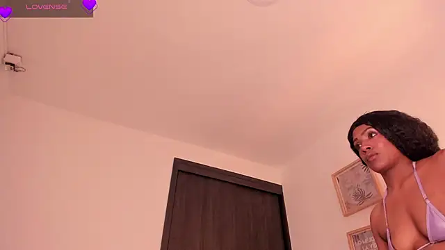 Snooky Clinton online show from 03-18-25, 05:20