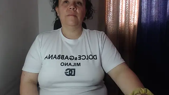 agathamiller01 online show from 05-16-26, 02:27