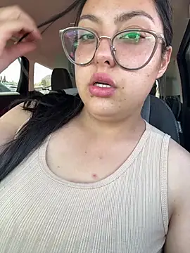 MileyGia online show from 03-19-26, 06:56