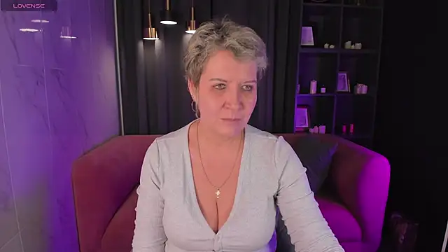 KathySunn online show from 02-12-25, 01:37