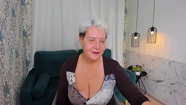 KathySunn online show from 04-07-26, 01:11