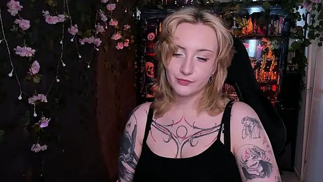 AsheLucker online show from 07-08-26, 06:18