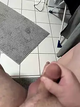 Snapshot of Philip266@xh chatting on 12-25-24, 05:37 Philip266xh online show from 12-25-24, 05:37