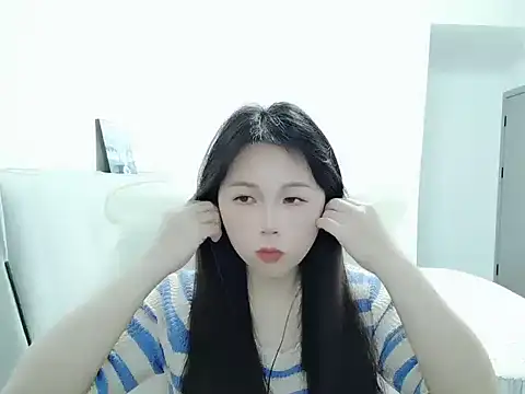 Snapshot of Sunset_glow chatting on 04-18-26, 10:52 Sunset glow online show from 04-18-26, 10:52
