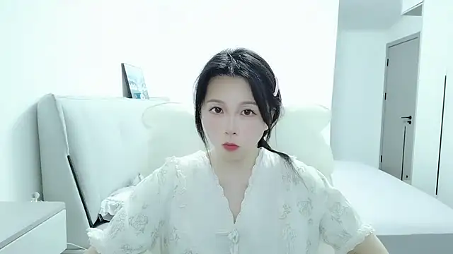 Snapshot of Sunset_glow chatting on 04-19-26, 02:38 Sunset glow online show from 04-19-26, 02:38