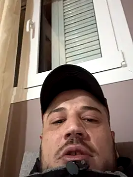 Snapshot of 1Aleks13 chatting on 01-08-26, 04:31 1Aleks13 online show from 01-08-26, 04:31