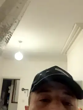 Snapshot of 1Aleks13 chatting on 01-17-26, 01:32 1Aleks13 online show from 01-17-26, 01:32