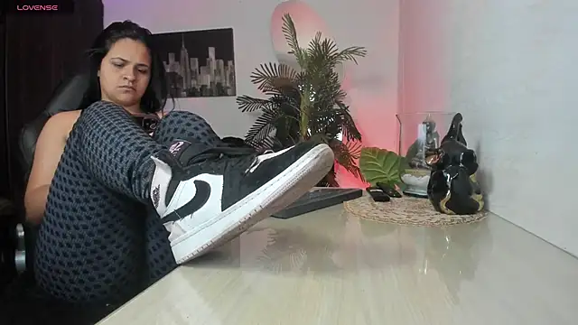 Amaia Bushida online show from 05-19-26, 02:51