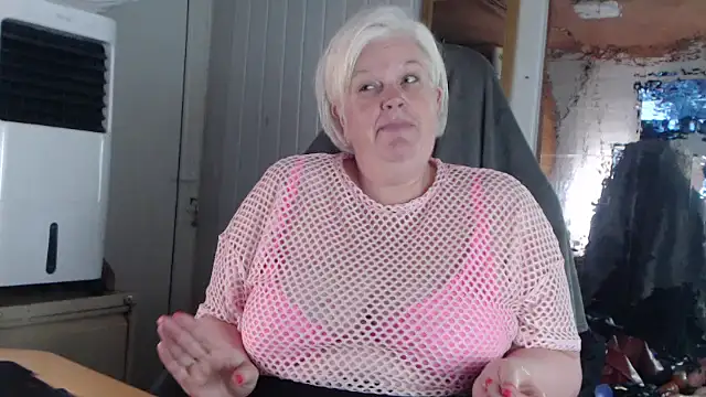 sexychazza16 online show from 10-15-25, 06:52